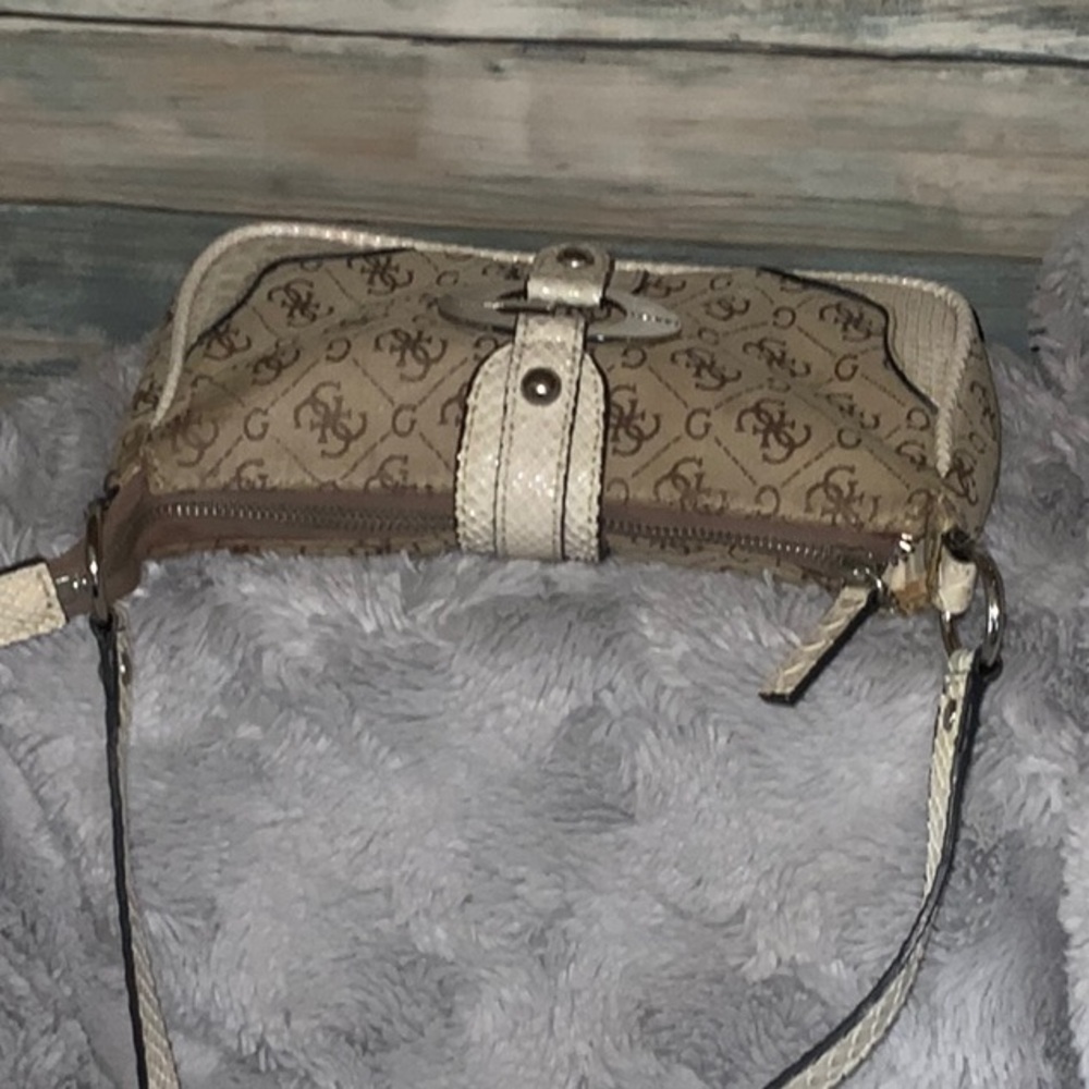 Guess vantage Shoulder bag - Picture 3 of 8